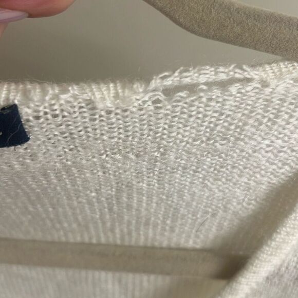 ✨Brandy Melville ANDI MOHAIR V-NECK SWEATER✨ - Picture 5 of 7